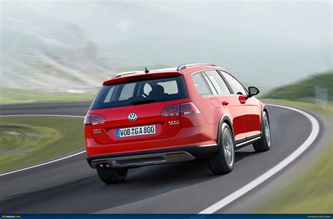 photo of Volkswagen Golf alltrack car production