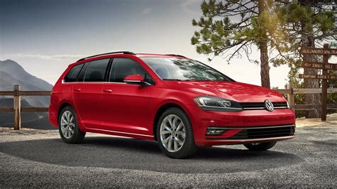 Volkswagen Golf sportwagen 2019 photo