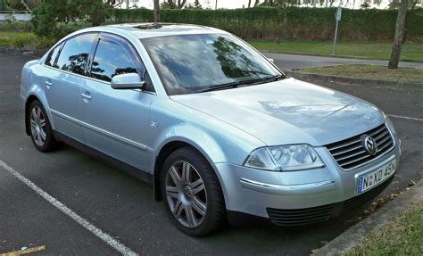 Volkswagen Passat 2002 photo