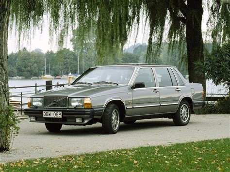 Volvo 760 1988 photo