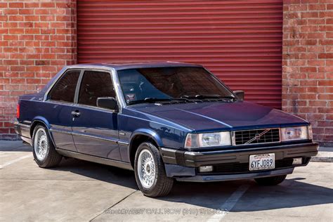 photo of Volvo 780 car production