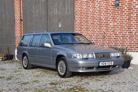 photo of Volvo 965 car production