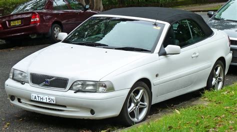 Volvo C70 1999 photo