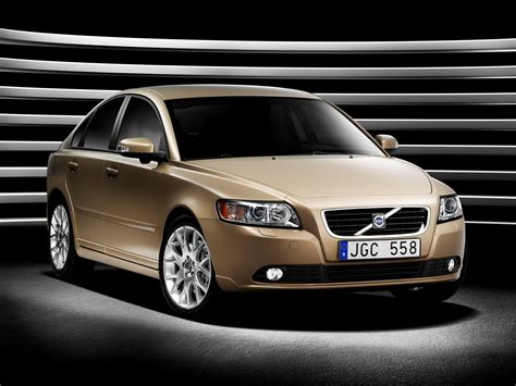 Volvo S40 photo