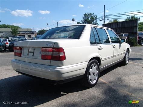 Volvo S90 1998 photo