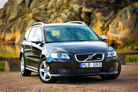 Volvo V50 photo