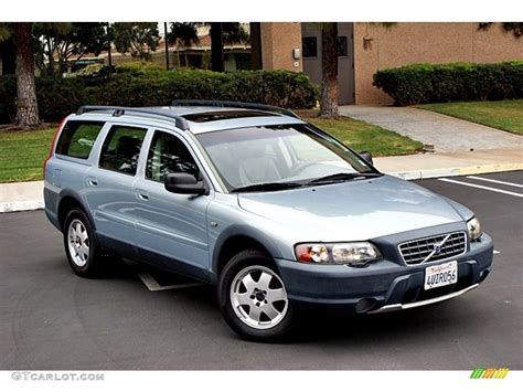 Volvo V70xc 2001 photo