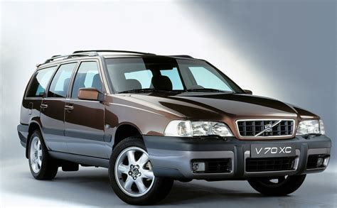 photo of Volvo V70xc car production