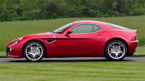 alfa romeo 8c photo