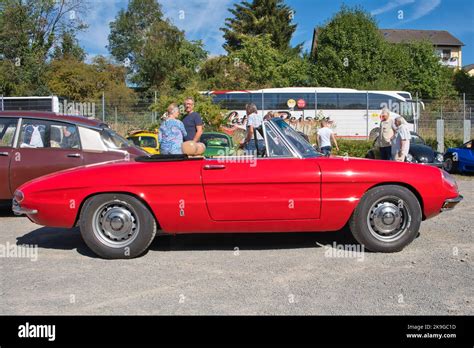 alfa romeo spider photo