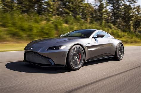 aston martin v12 vantage coupe photo