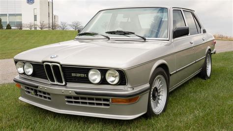 bmw 528i 1980 photo