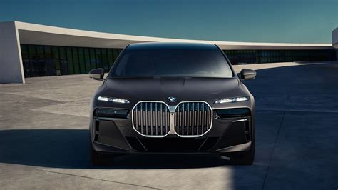 bmw 760i 2023 photo