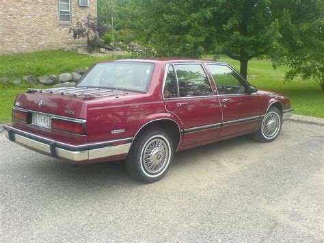 buick lesabre 1989 photo