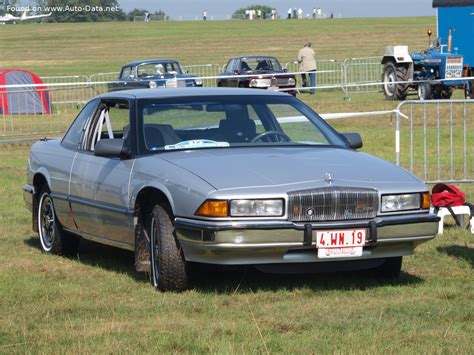 buick regal 1988 photo