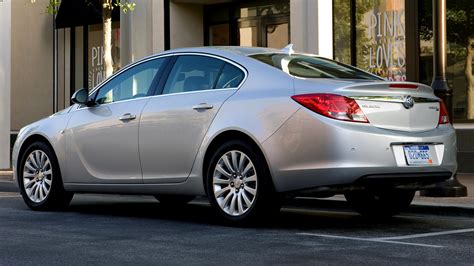 buick regal 2010 photo