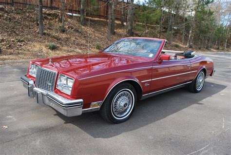 buick riviera 1983 photo