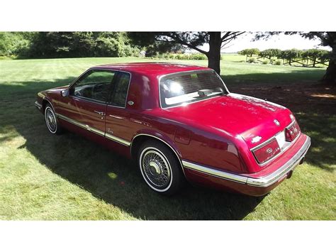 buick riviera 1992 photo