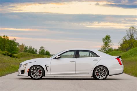 cadillac cts-v photo