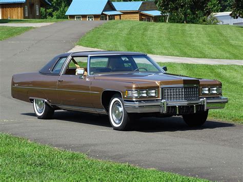 cadillac deville 1976 photo