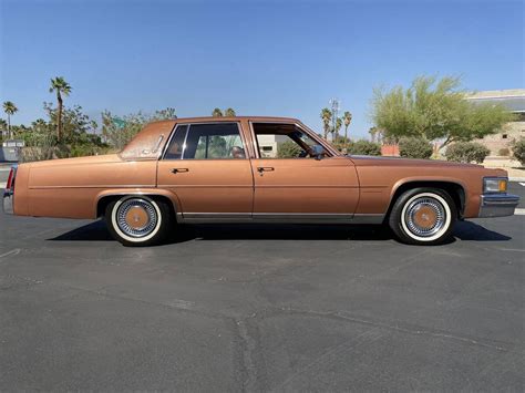 cadillac fleetwood brougham photo