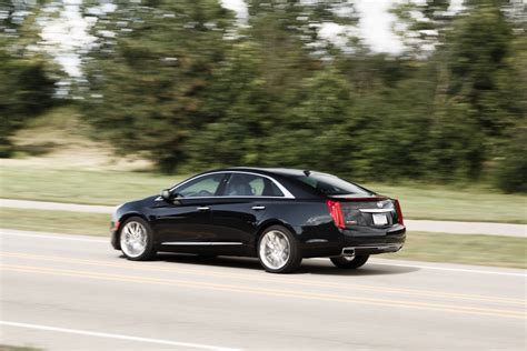 cadillac xts 2014 photo