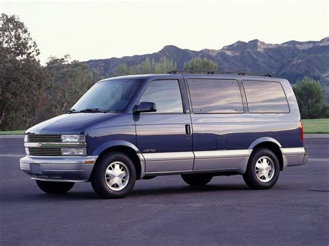 chevrolet astro photo