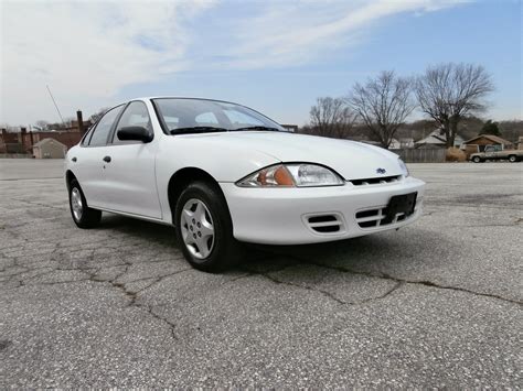 chevrolet cavalier 2000 photo