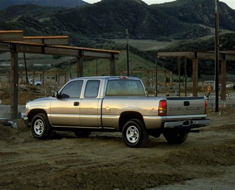 chevrolet chevrolet truck 2002 photo