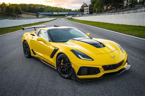 chevrolet corvette 2019 photo