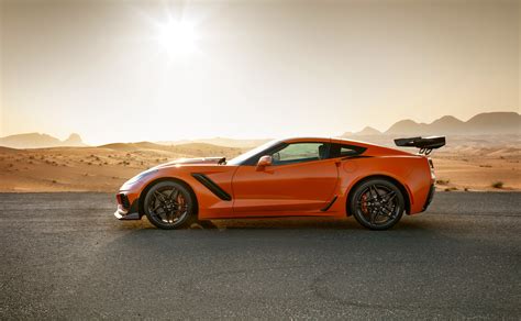 chevrolet corvette zr1 photo