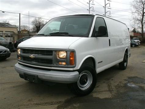 chevrolet express 3500 1999 photo