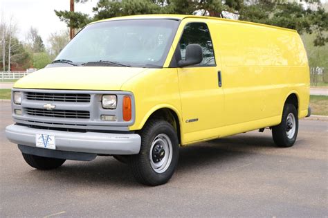 chevrolet express 3500 2002 photo