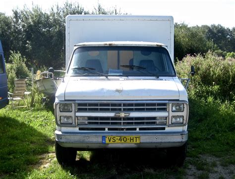 chevrolet g30 1992 photo