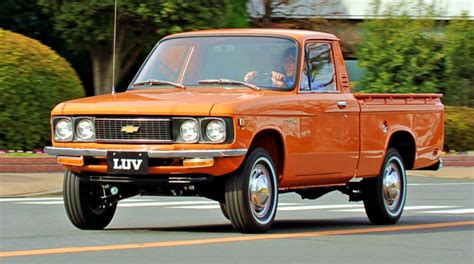 chevrolet luv pick up photo