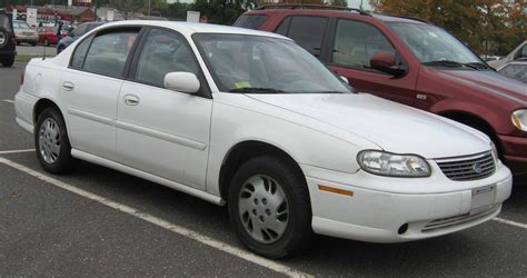 chevrolet malibu 1999 photo