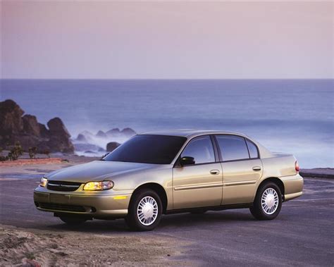 chevrolet malibu 2001 photo