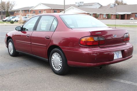 chevrolet malibu classic 2004 photo