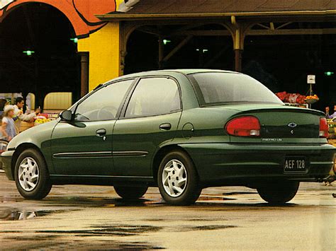 chevrolet metro 1999 photo