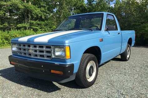 chevrolet s10 1985 photo