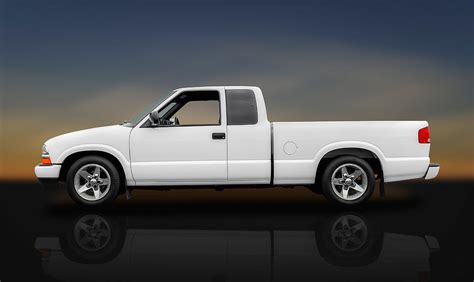 chevrolet s10 2003 photo
