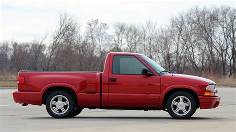 chevrolet s10 photo