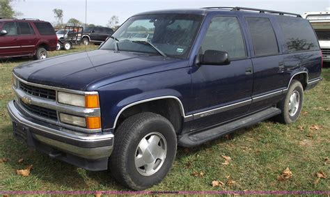 chevrolet suburban 1500 1998 photo