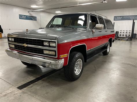 chevrolet suburban 1989 photo