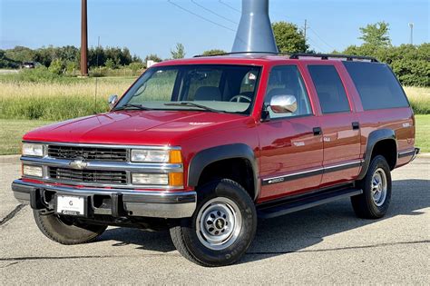 chevrolet suburban 2500 1999 photo