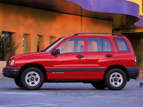 chevrolet tracker 2003 photo