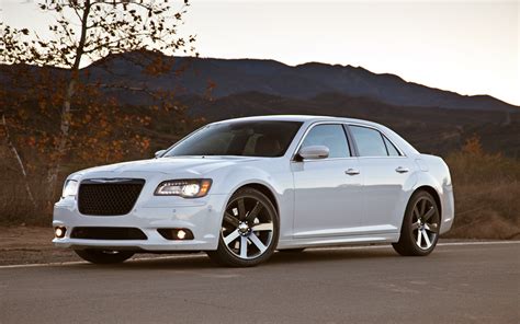 chrysler 300 2013 photo