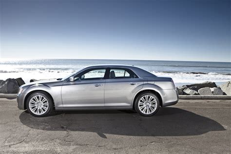 chrysler 300 2014 photo