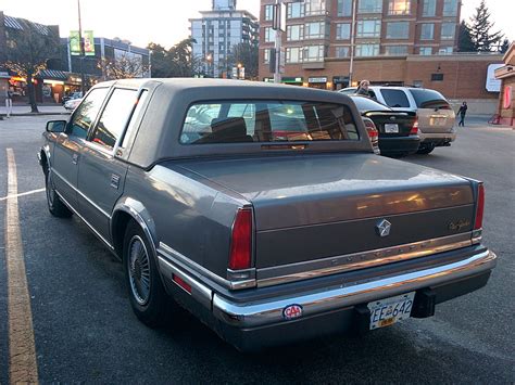 chrysler fifth avenue 1991 photo