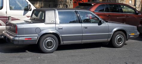 chrysler new yorker 1990 photo